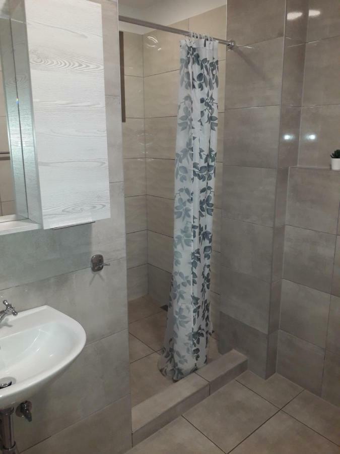 U Jacka Apartment Неи Порои Екстериор снимка
